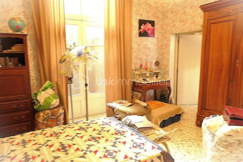 Immeuble - 275 m² - 10 pièces