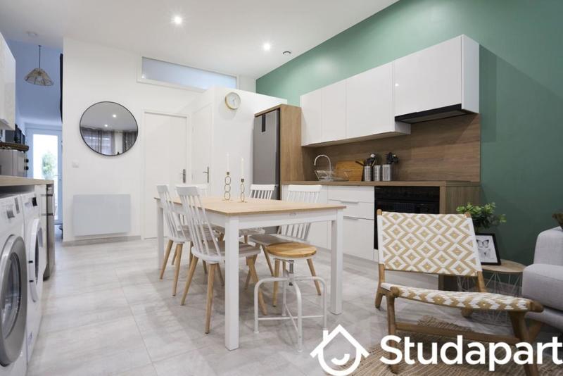 Chambre - 11 m² - 1 pièce