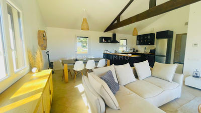 Maison - 121 m² - 5 pièces