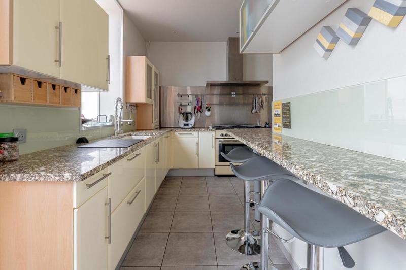 Maison - 190 m² - 7 pièces