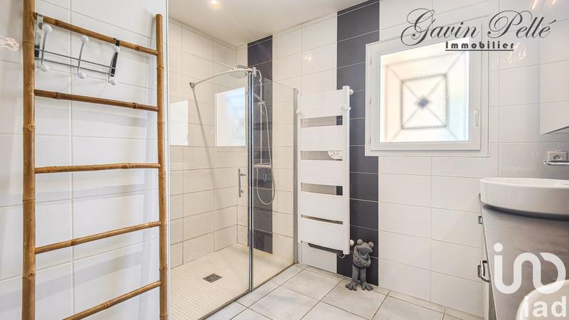 Maison - 142 m² - 6 pièces