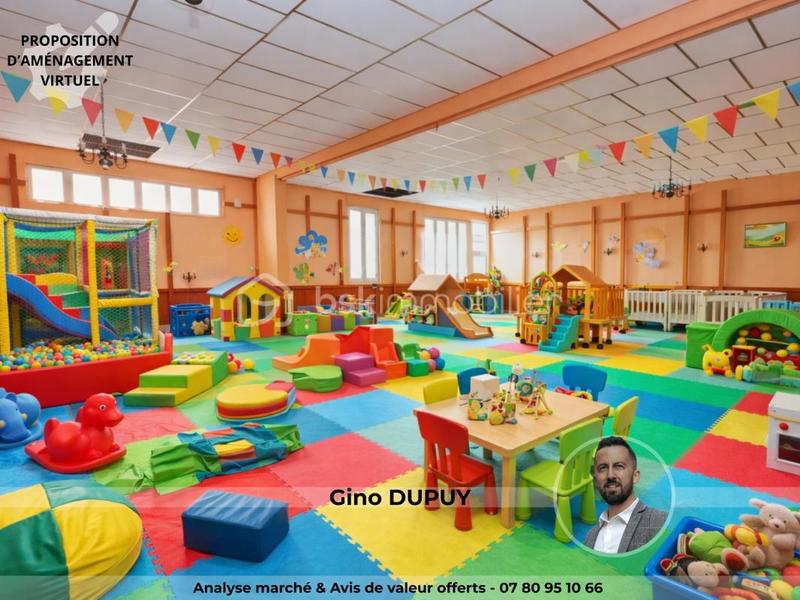 Local commercial - 490 m² - 13 pièces