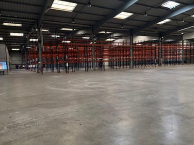 Local d'activité / Entrepôt - 6 700 m²