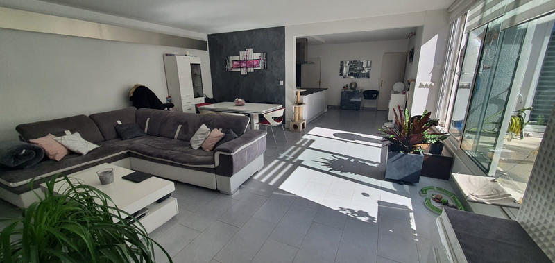 Appartement - 95 m² - 5 pièces