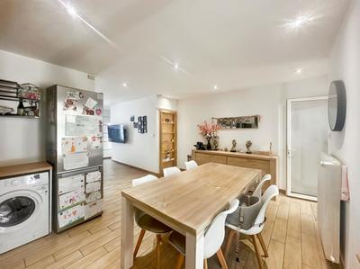 Maison - 83 m² - 5 pièces