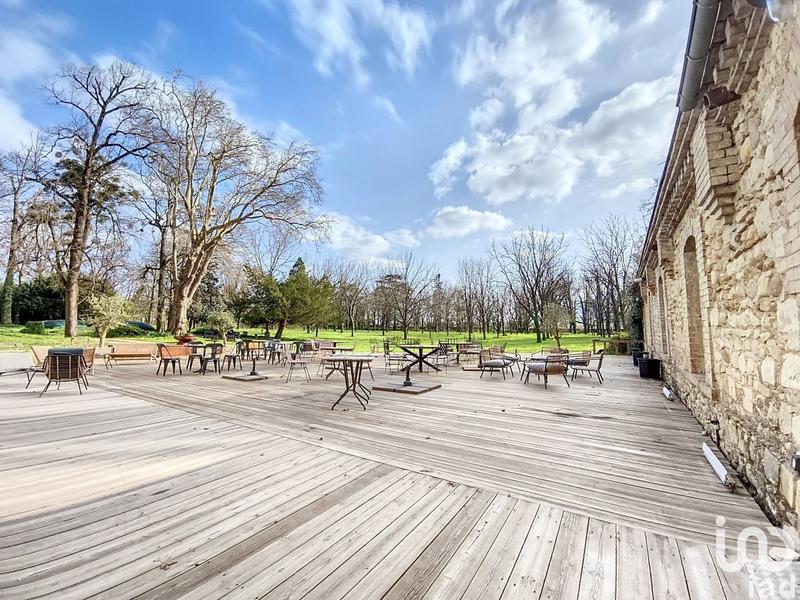 Local commercial - 2 100 m²