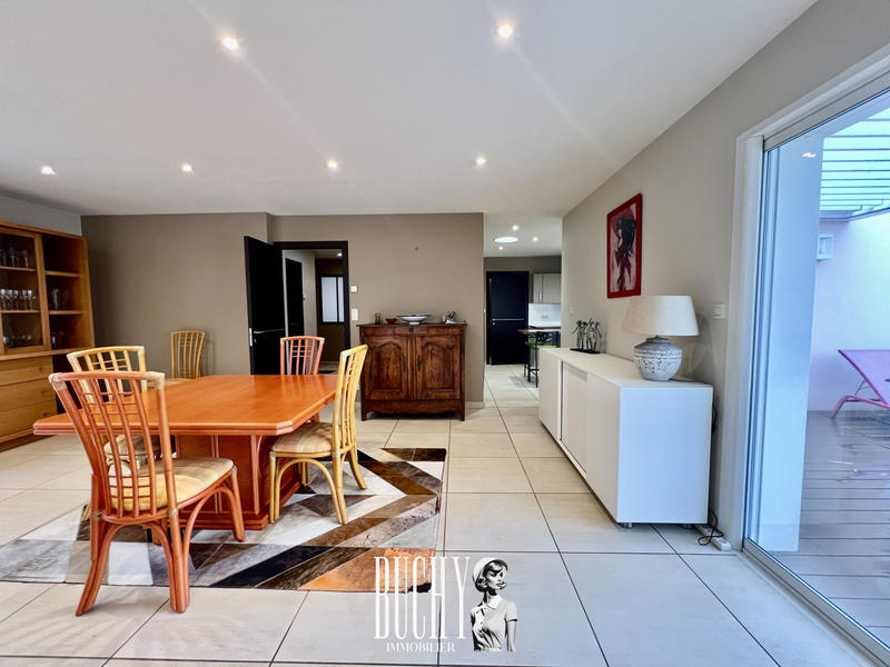 Maison - 175 m² - 5 pièces