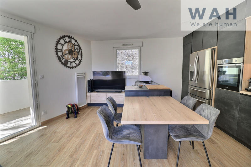 Appartement - 65 m² - 3 pièces