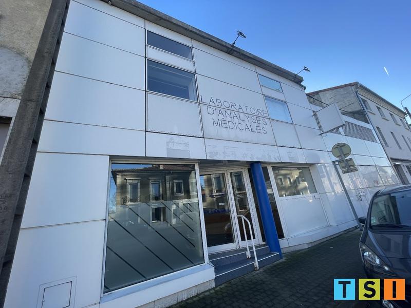 Local d'activités - 200 m² - 4 pièces