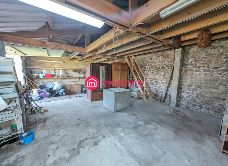 Maison - 220 m² - 9 pièces