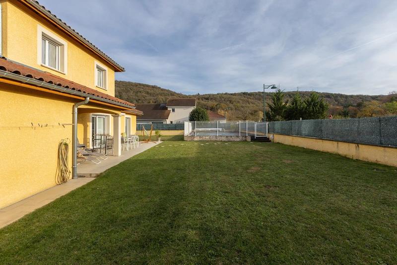 Maison - 125 m² - 4 pièces