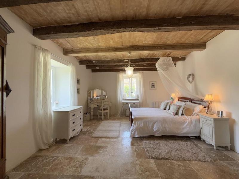 Maison - 180 m² - 6 pièces