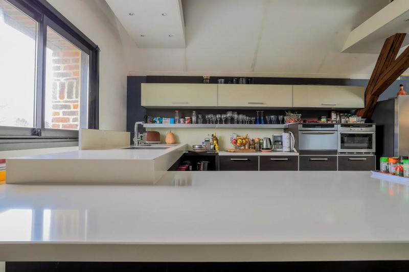 Maison - 395 m² - 9 pièces