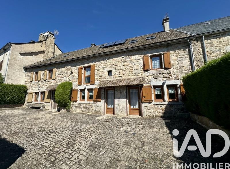 Maison - 199 m² - 9 pièces