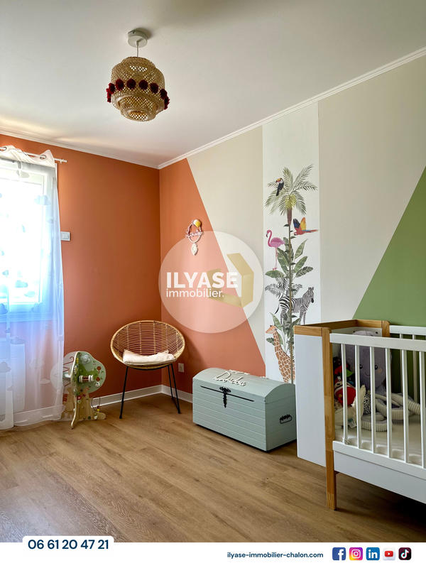 Maison - 110 m² - 4 pièces