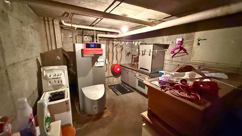 Maison - 225 m² - 8 pièces