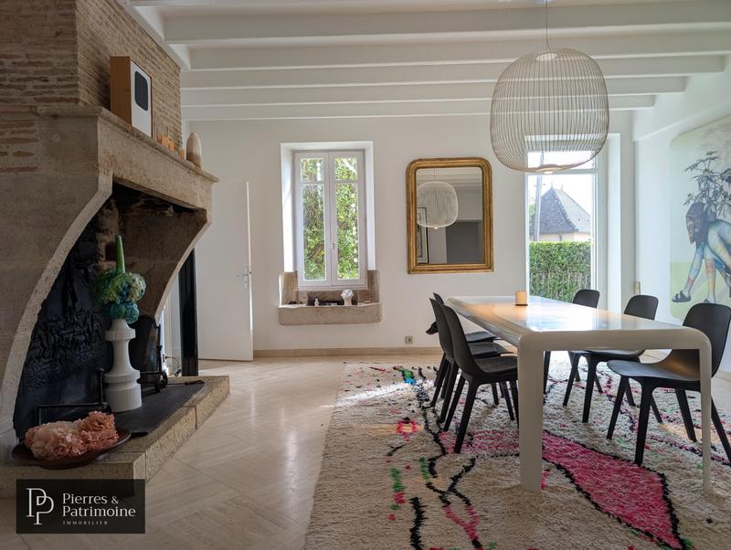 Propriété - 362 m² - 11 pièces