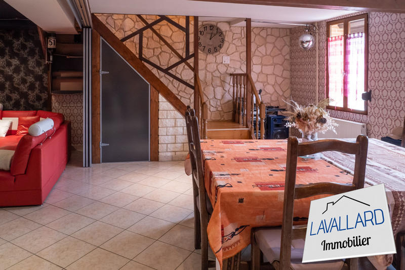 Maison - 140 m² - 5 pièces