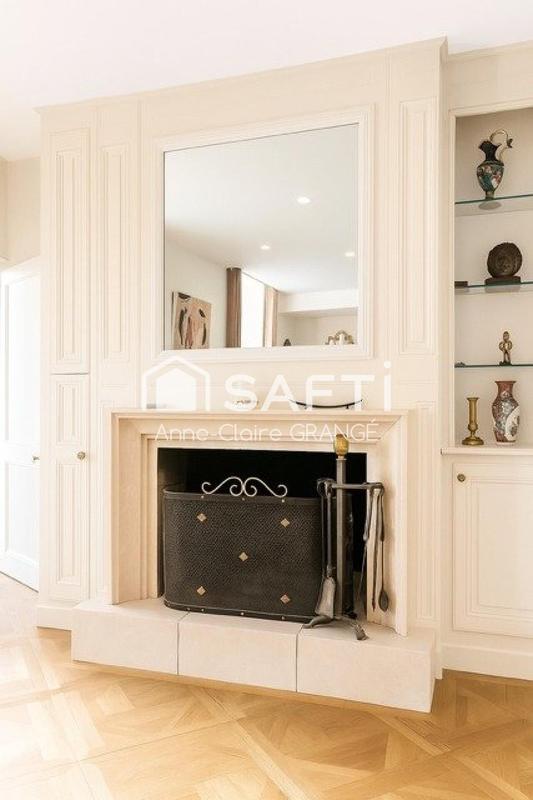 Maison - 221 m² - 12 pièces