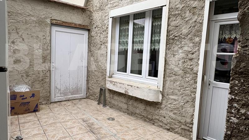 Local commercial - 44 m² - 2 pièces