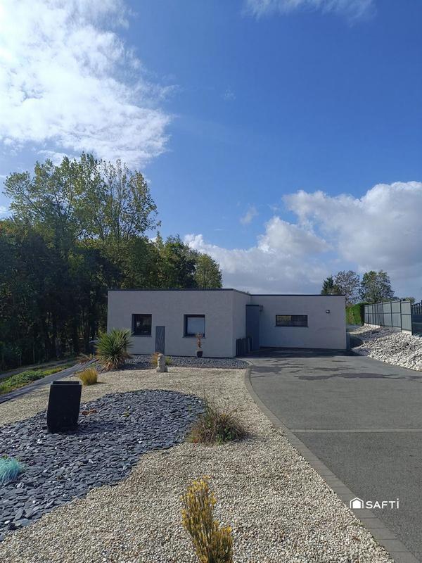 Maison - 121 m² - 4 pièces