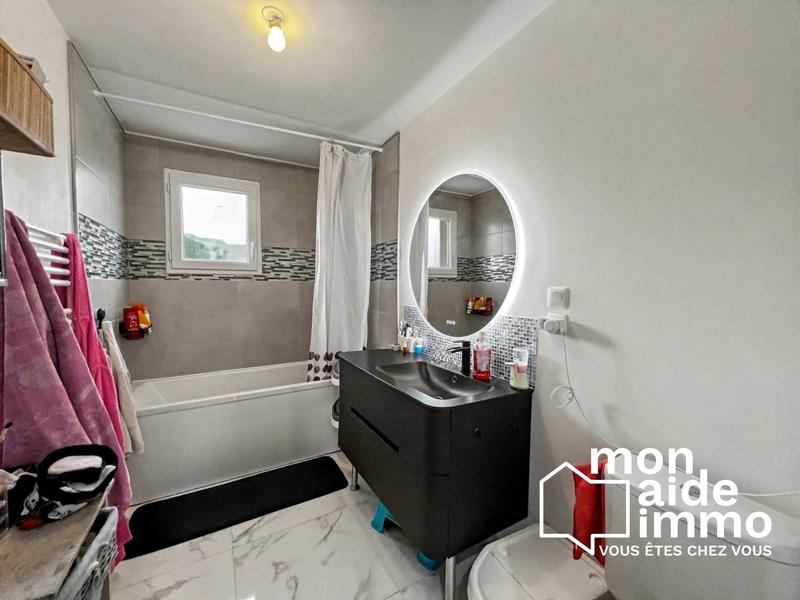 Maison - 86 m² - 4 pièces