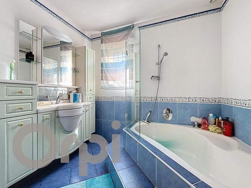 Villa - 160 m² - 6 pièces