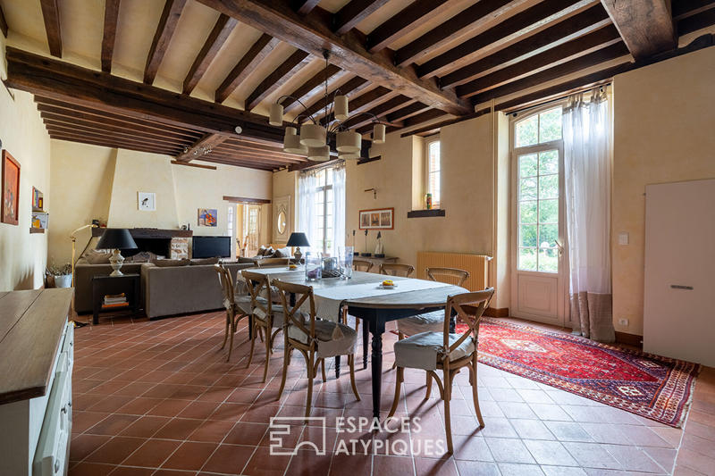 Maison - 376 m² - 12 pièces