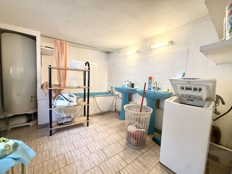 Maison - 99 m² - 5 pièces