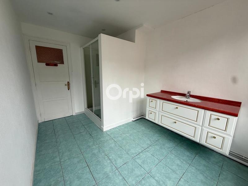 Maison - 210 m² - 10 pièces