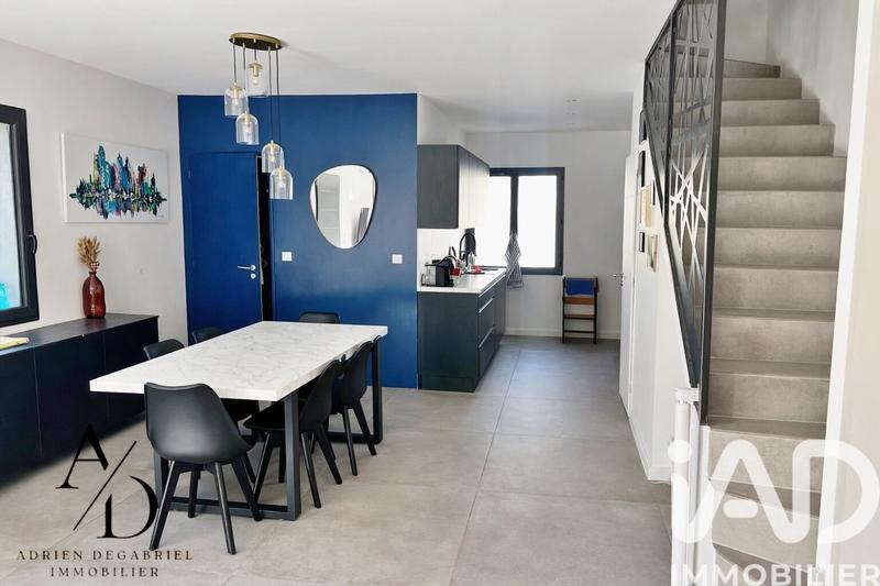 Maison - 90 m² - 4 pièces