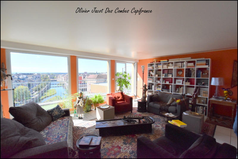 Appartement - 191 m² - 6 pièces