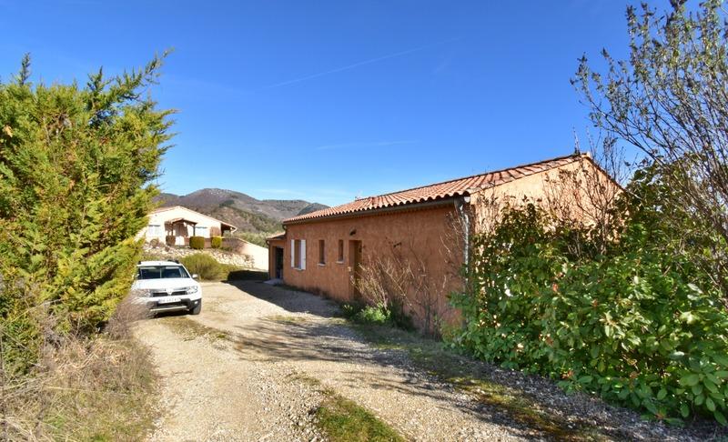 Villa - 93 m² - 4 pièces