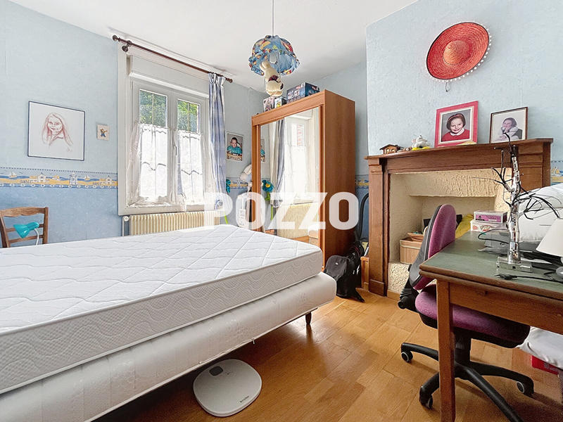 Maison - 160 m² - 8 pièces