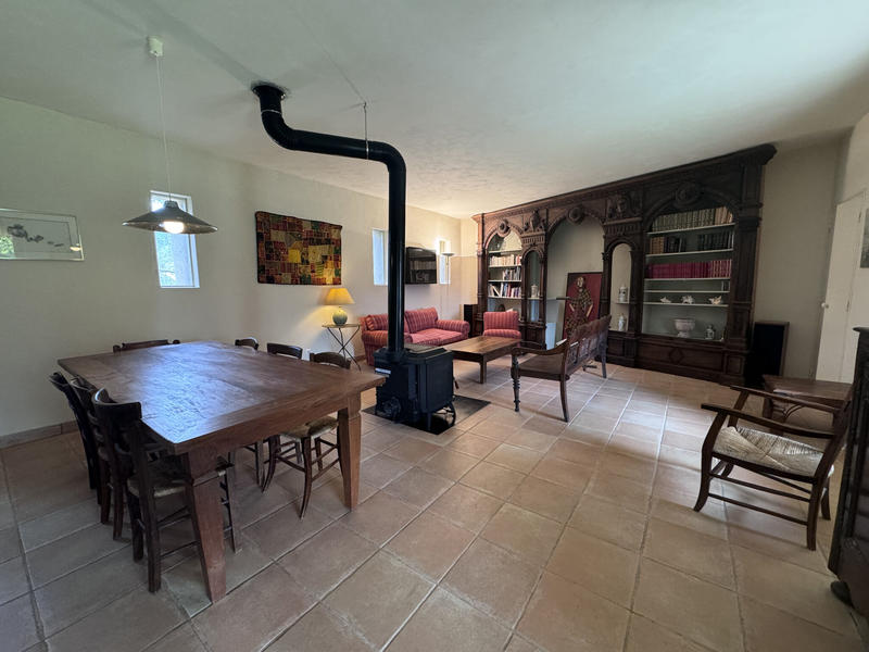 Maison - 364 m² - 11 pièces