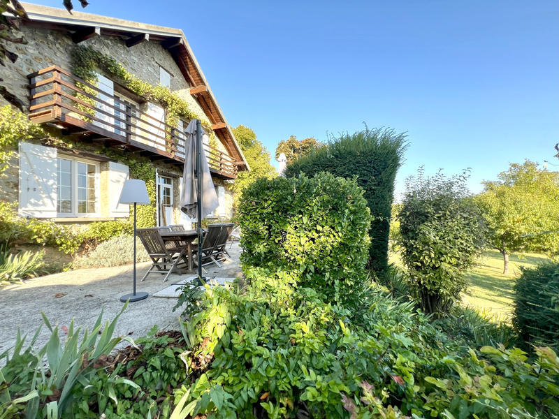 Maison - 297 m² - 10 pièces