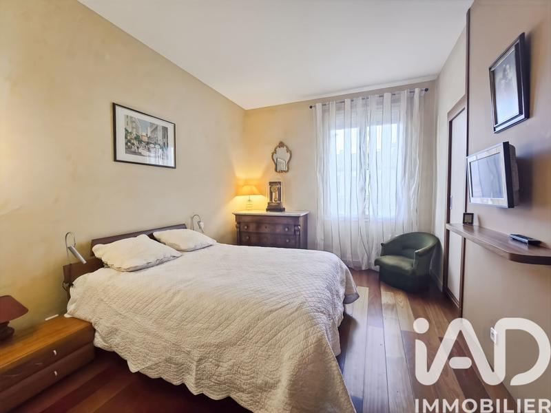 Appartement - 204 m² - 6 pièces