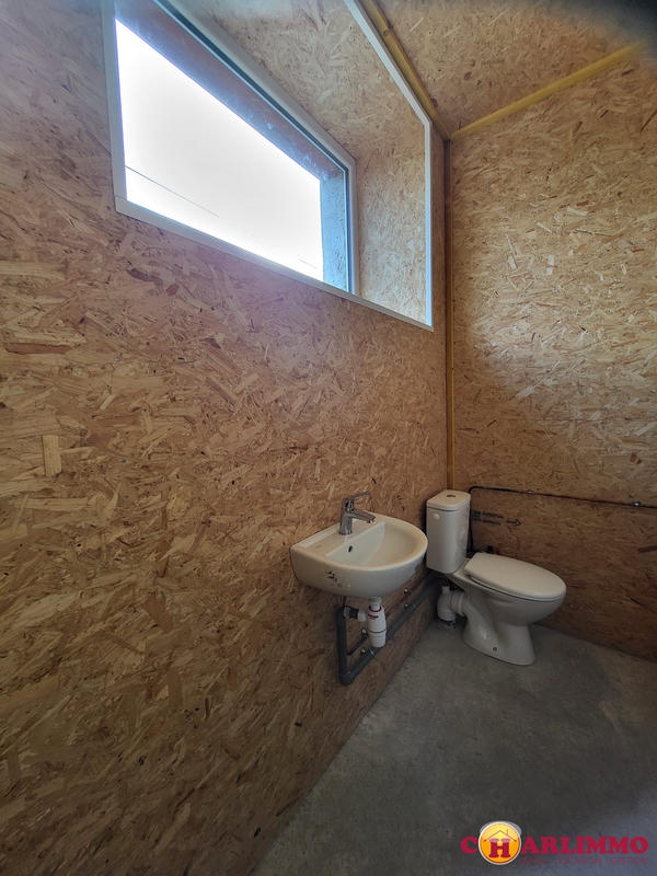 Entrepôt - 260 m² - 1 pièce