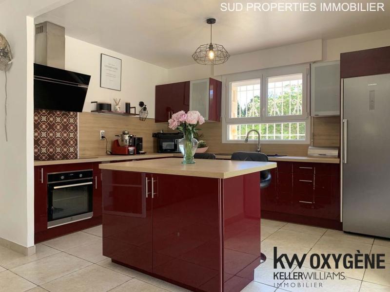 Propriété - 200 m² - 7 pièces