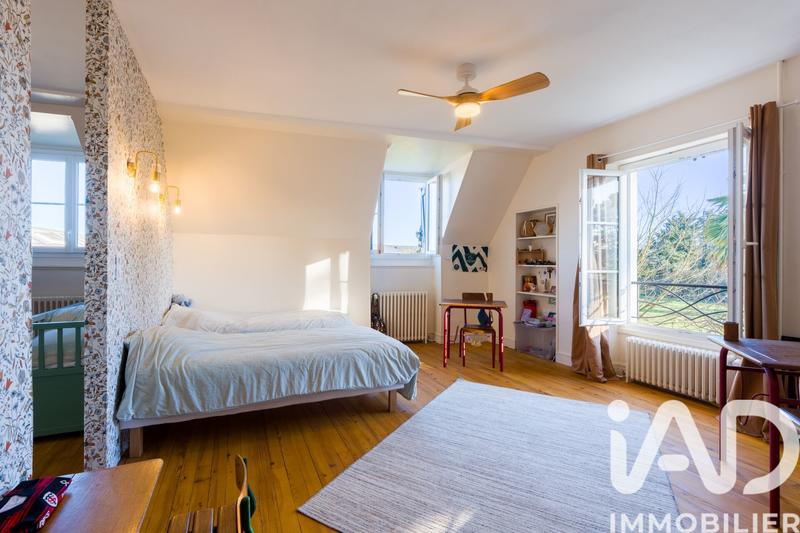 Maison - 293 m² - 7 pièces