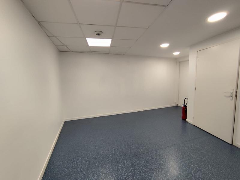 Local d'activités - 62 m²