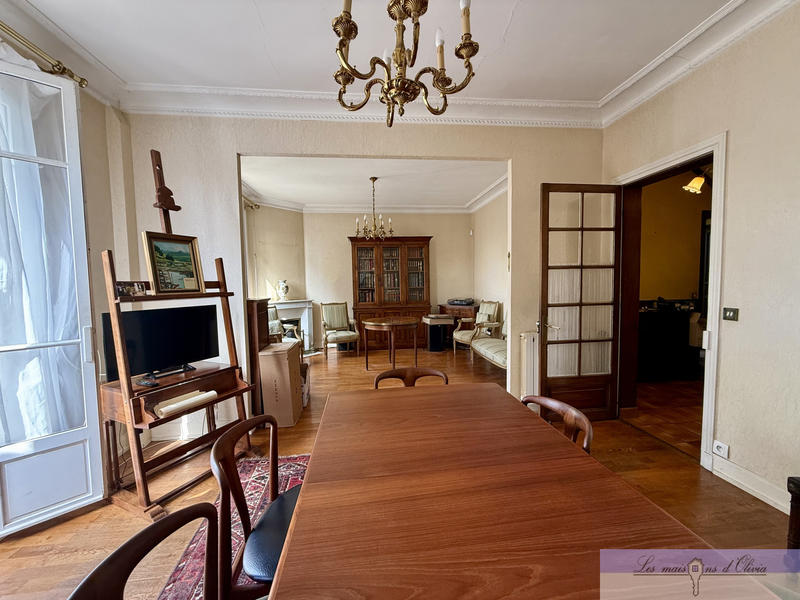 Maison - 152 m² - 7 pièces