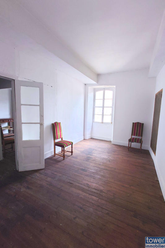 Maison - 420 m² - 17 pièces