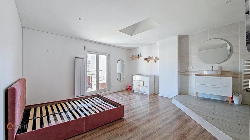 Maison - 104 m² - 4 pièces