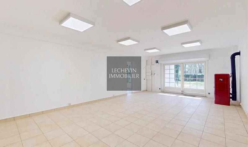 Villa - 215 m² - 8 pièces