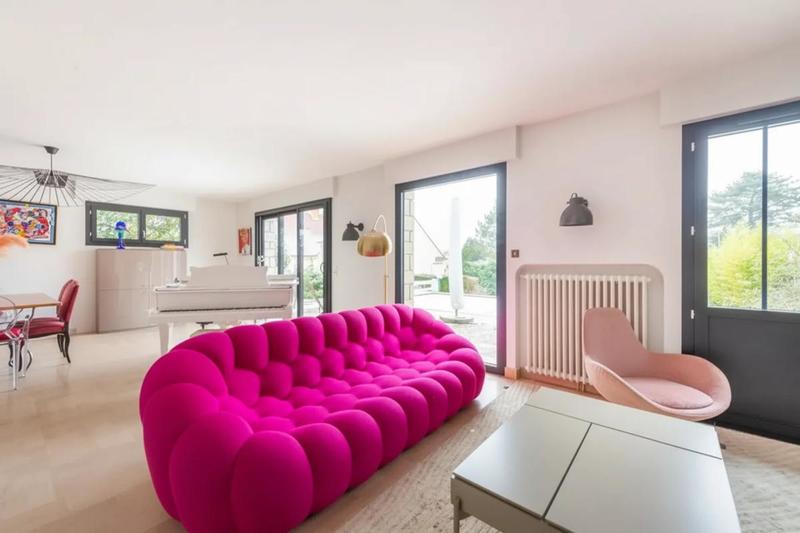 Maison - 200 m² - 8 pièces