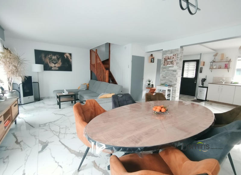 Maison - 100 m² - 5 pièces