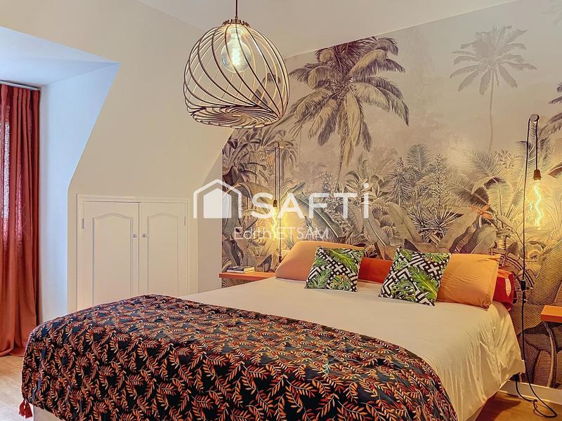 Maison - 207 m² - 8 pièces