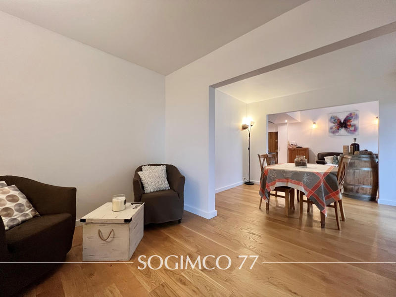 Duplex - 147 m² - 6 pièces