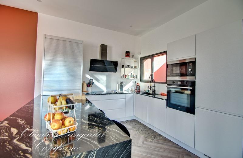 Maison - 137 m² - 6 pièces